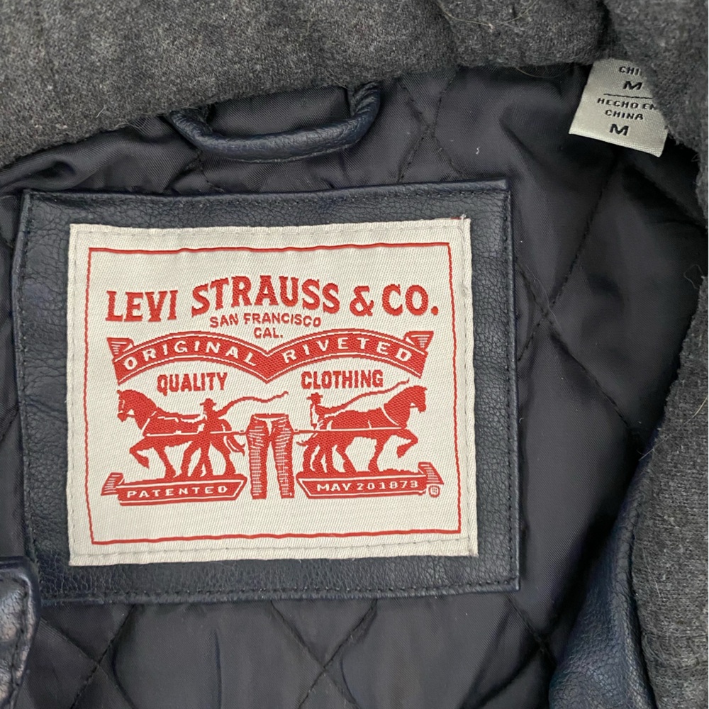 Levi’s Men Jacket. - image 5